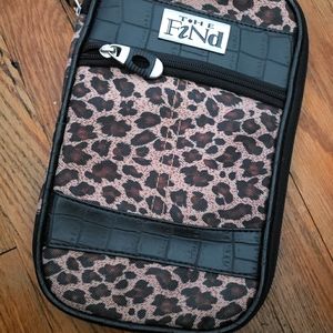 The Find zippered case
